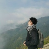 Em Vũ Làm Du Lịch